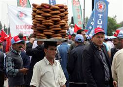 1 Mayıs, seyyar satıcıların da bayramı oldu