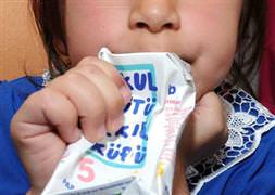 Zonguldak'ta öğrencilerin süt sevinci