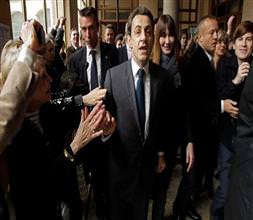Sarkozy yıkıldı!