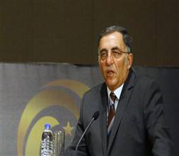 Ufuk Özerten, Sadri Şener'e yüklendi