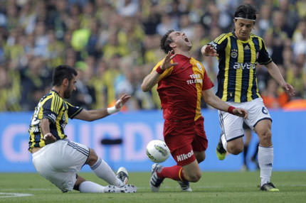 Elmander sakata geldi