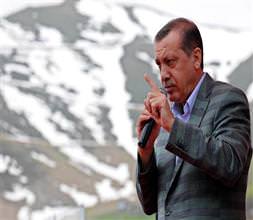"CHP darbelere alkış tuttu"