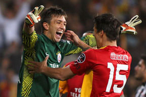 Altın eldiven Muslera...