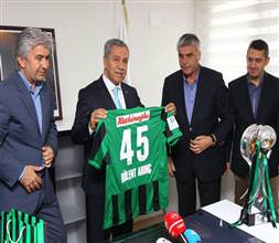 "Spor ahlakı giderek yozlaşıyor"