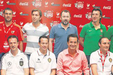 Efsaneler kapışıyor!