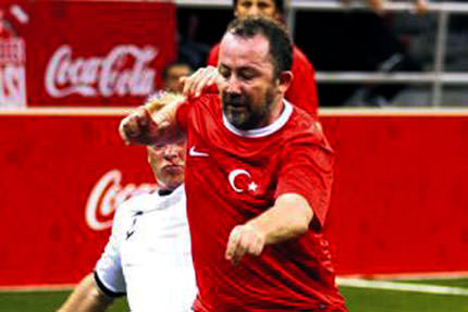 Efsaneler gol yağdırdı