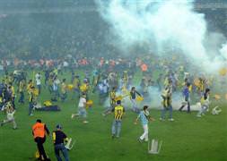 İşte Emniyetin olaylı Fenerbahçe-Galatasaray maçı raporu