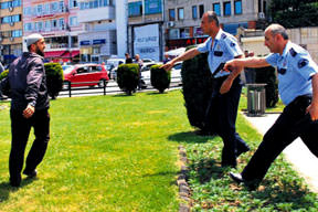 Silaha karşı kılıç!