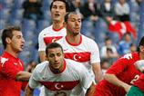 Milliler kendine geldi