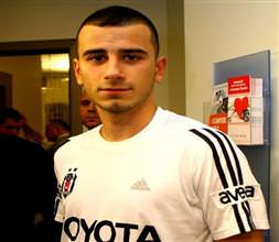 Beşiktaş'a 4 yıllık imza attı