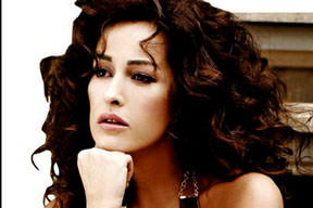 Gülben'e ağır taş