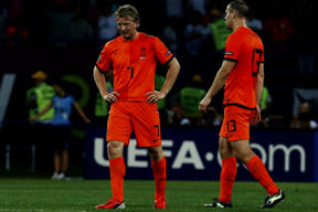 Tek başıma asla yürümem