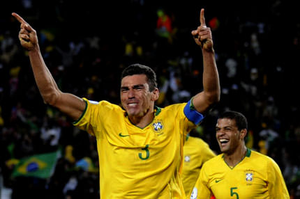 Lucio’ya yıllık 2.5!