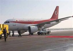 Başbakan’ın uçağı rota değiştirdi