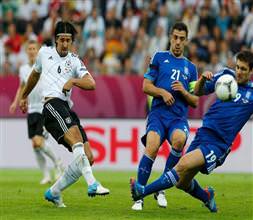 Almanya yarı finalde!