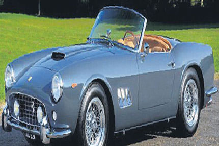 ’Melek’ten satılık Ferrari