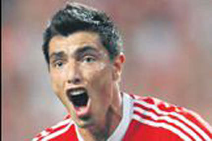 Cimbom da pusuya yattı!