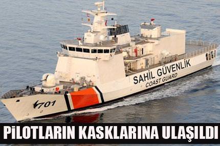 Pilotların kasklarına ulaşıldı