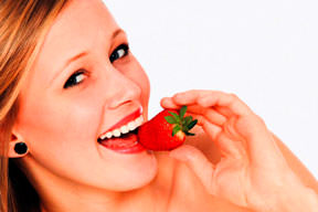 Meyve yerken dikkat!