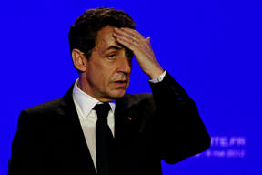 Sarkozy evde yok