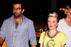 Bekar Cansu gecelerde