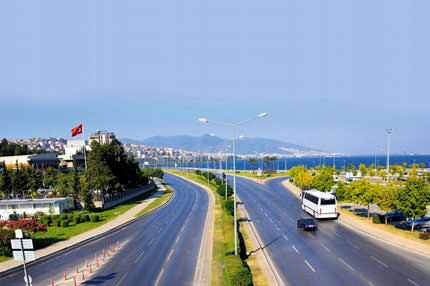 İzmir bomboş