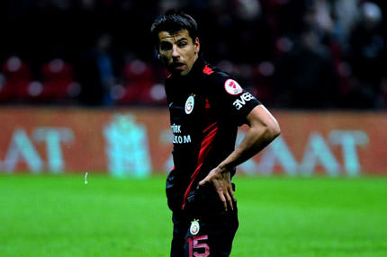 Milan Baros'a eş desteği