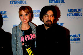 Şirin yeni uyandı!