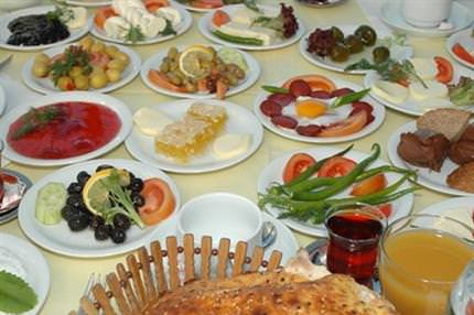 "Sahursuz oruç kilo aldırıyor"