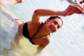 Midye dolmaya daldı