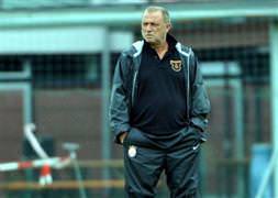Terim UEFA'nın manşetinde!