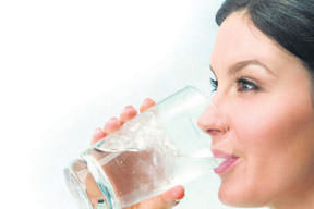 Damacanadan dışkı çıktı