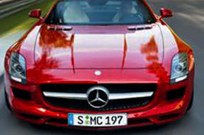 Mercedes'ten şişen kemer