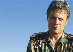 Davutoğlu, Manaf Tlas'la bir araya geldi