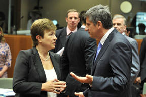 AB Myanmar'ı uyardı: Yardımı engelleme