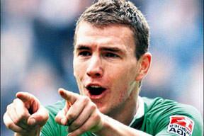 Dzeko twitter'ı sarstı