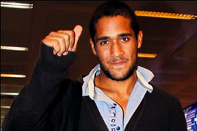 Haydi satın Alves'i!