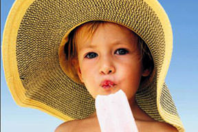 Dondurma diye buz yediriyorlar