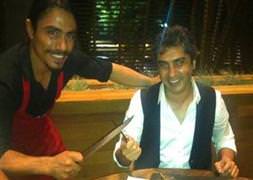 Necati Şaşmaz'a kim bıçak çekti?