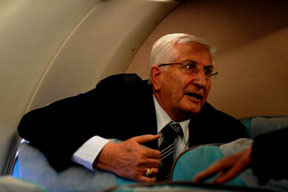 Çevik Bir'e özgürlük yok