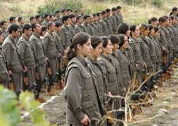 Sınırda 500 PKK'lı görüntülendi