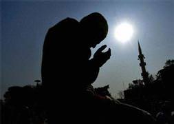 "Oruç, insanın kalbini Allah aşkı ile dolduruyor"