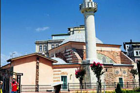 Ahi Çelebi cemaati bekliyor