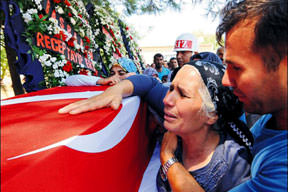 Gözyaşları sel oldu