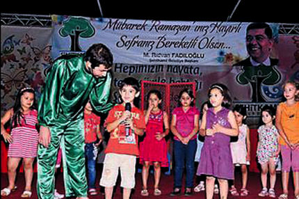 Ramazan’da çocuklar eğleniyor