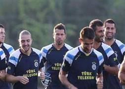 Kocaman'dan 4 futbolcuya kesik!