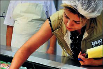 Kızılötesi ışınla denetim yapılıyor