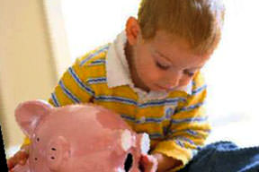 Avrupalı çocuklar para biriktiriyor