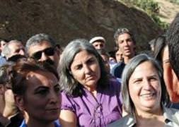 PKK BDP’’li vekillerle Şemdinli’de buluştu