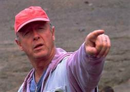 Ünlü yönetmen intihar etti